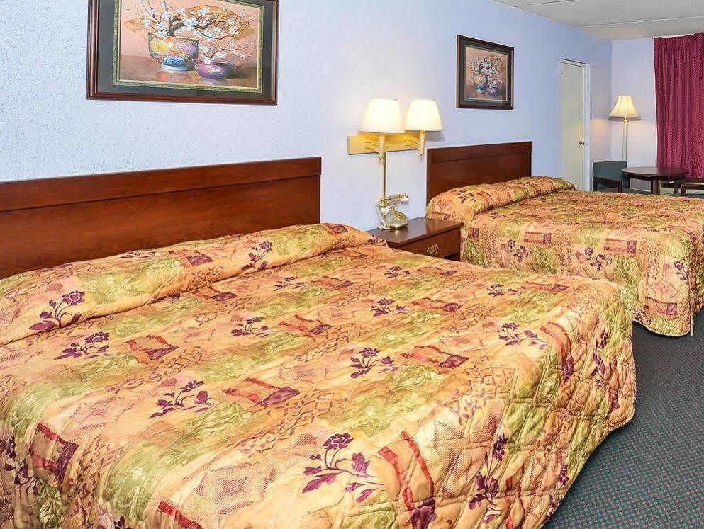 Americas Best Value Inn And Suites Knoxville Zewnętrze zdjęcie